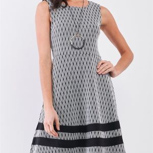 Black & White Diamond Print Round Neck Sleeveless Fitted Flare Mini Dress